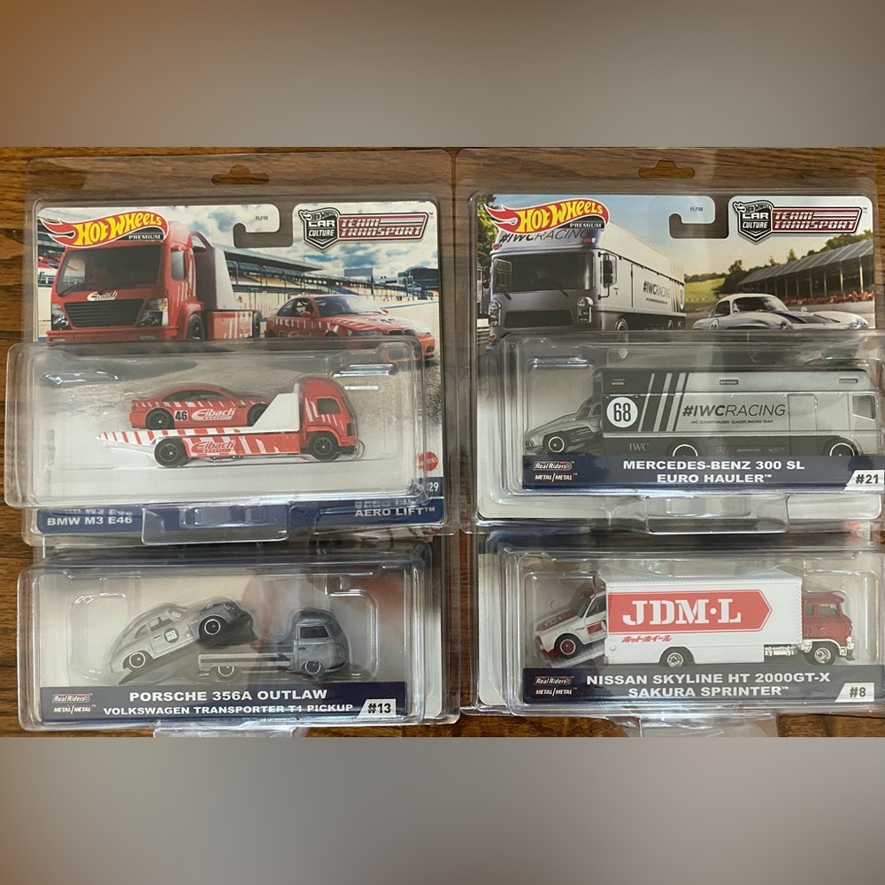 Hot Wheels Team Transport Bundle